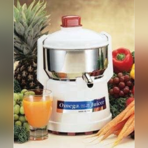 Omega Juicer 1000 - Picture 1 of 12